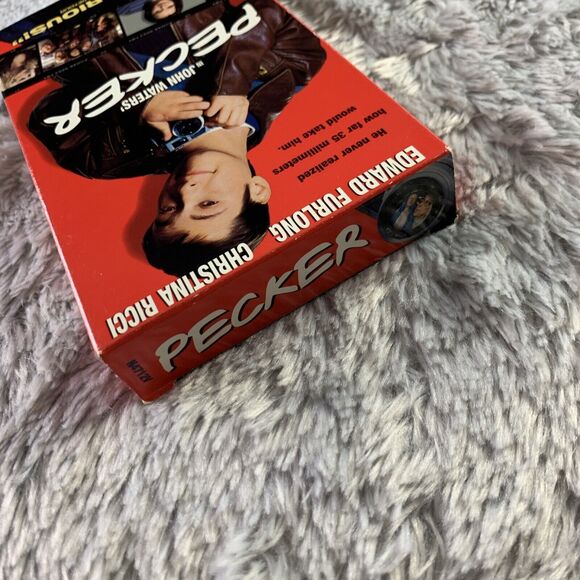 Pecker VHS 1998 Comedy Drama Movie Edward Furlong Christina Ricci - Picture 11 of 12